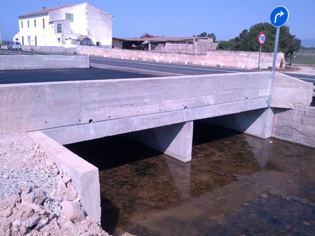 Obra de paso sobre torrente|Puente puente acceso finca